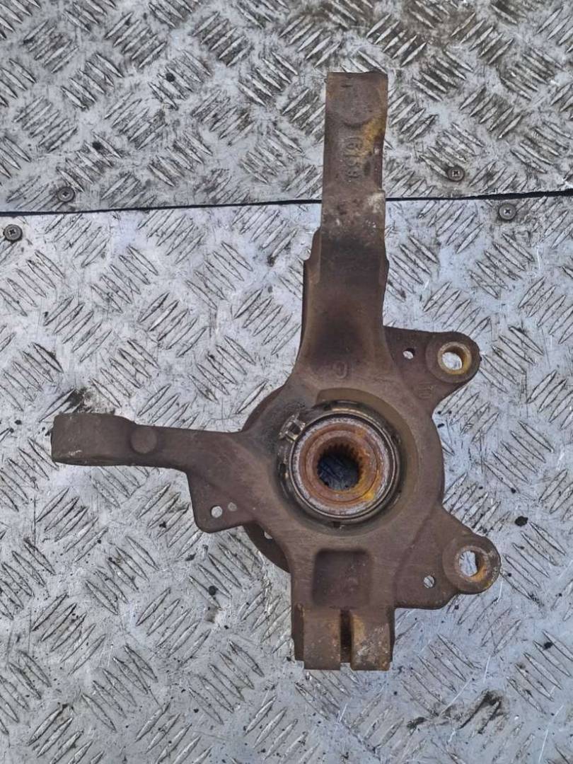 ступица передняя левая Renault Modus 1 поколение 2005 - фото №1