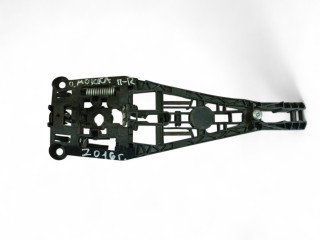 скелет ручки двери передней правой Opel Mokka 1 поколение 2016