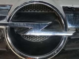 решетка радиатора Opel Zafira 2 поколение (B) 2007
