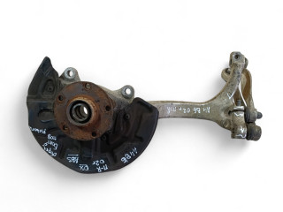 ступица передняя правая Audi A4 B6 2002