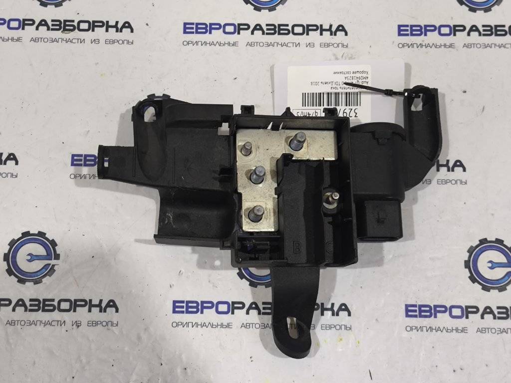 распределитель тока Audi Q7 4M 2018, 3.0 л., TDi, CZZ, дизель, АКПП, серый, внедорожник 5 дв., полный привод, правый руль, 4M0941823A - фото №1