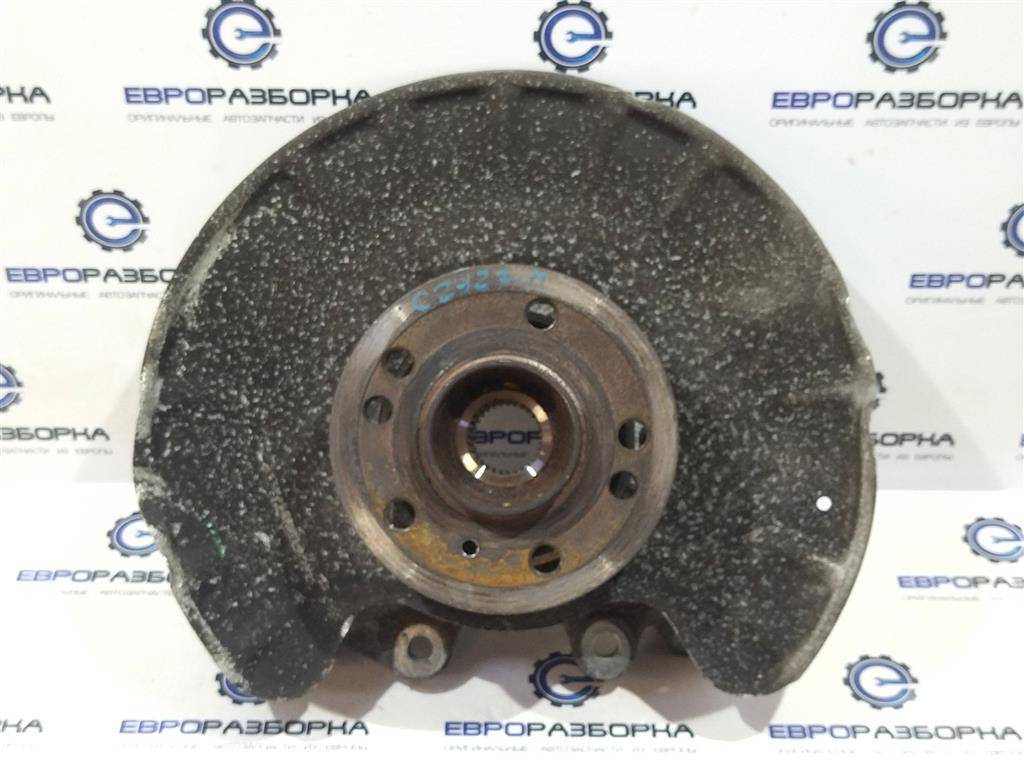 кулак задний правый Mercedes-Benz GLE Coupe C292 2016, 3.0 л., дизель, АКПП, передний привод, A1663570205, A1663570205 - фото №1