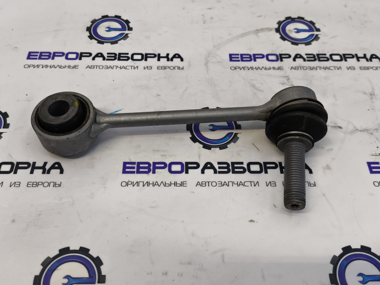 стойка стабилизатора Bentley Continental GT 3 поколение 2023, 4.0 л., CVD, бензин, АКПП, красный, купе, полный привод, правый руль, 971511467M - фото №1