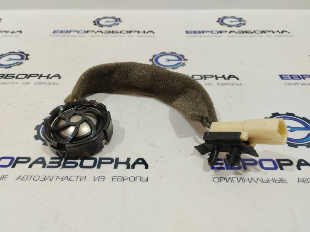 динамик высокочастотный (пищалка) Land Rover Range Rover 4 поколение L405 2014, 4.4 л., дизель, АКПП, полный привод, правый руль, CPLA18808HA, LR033292, C2D30486 - фото №1