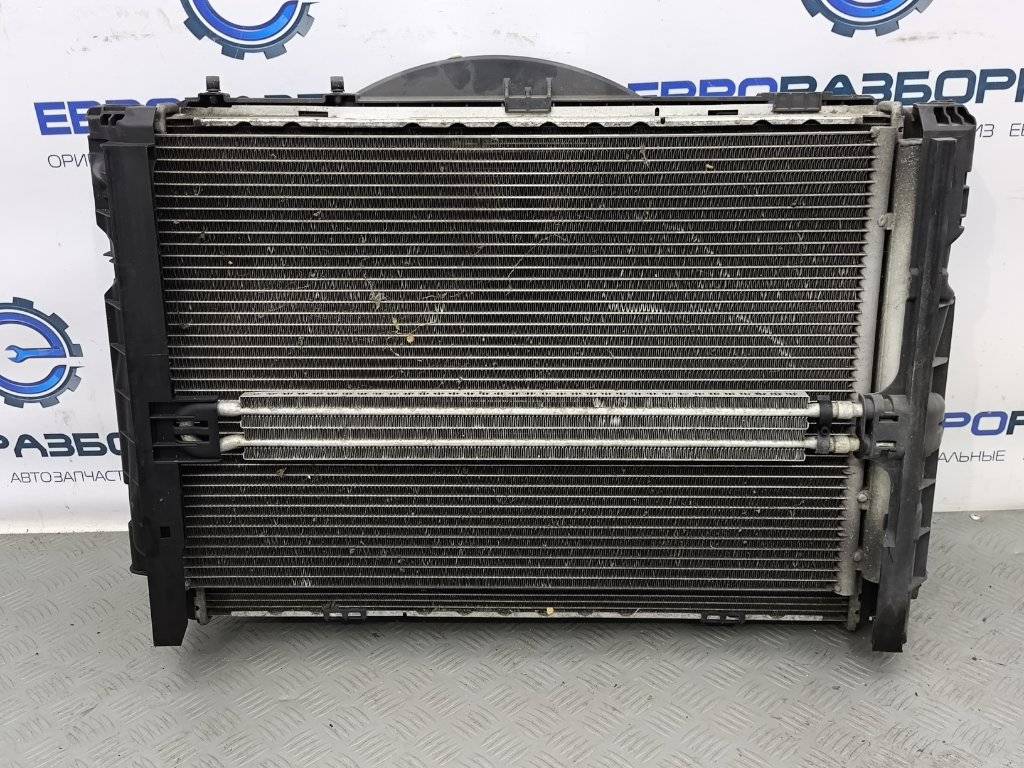 кассета радиаторов BMW M3 E92/E93 E92 2012, 4.0 л., i, S65 B40 A, бензин, АКПП, купе, задний привод, правый руль, 17112283468, 2283468 - фото №1
