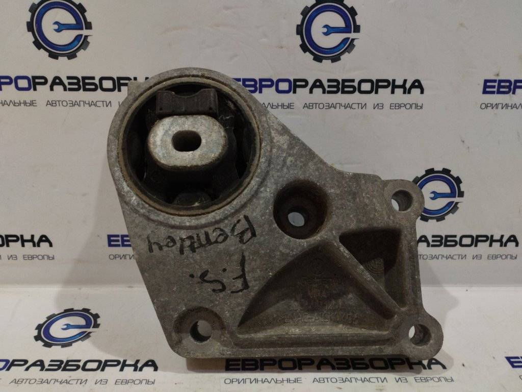 кронштейн редуктора Bentley Continental Flying Spur 1 поколение 2012, 6.0 л., бензин, АКПП, серый, передний привод, 3D0599125E - фото №1