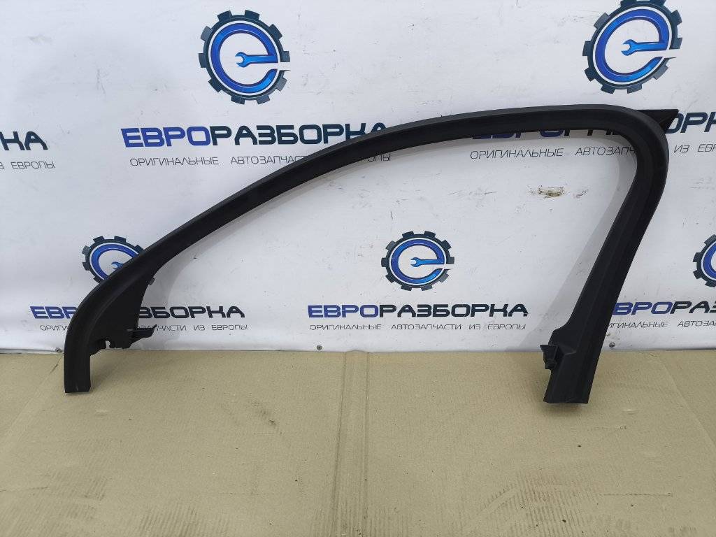 обшивка двери передняя правая Volvo XC40 1 поколение 2020, 1.5 л., бензин, denim blue, правый руль, 31455062 - фото №1