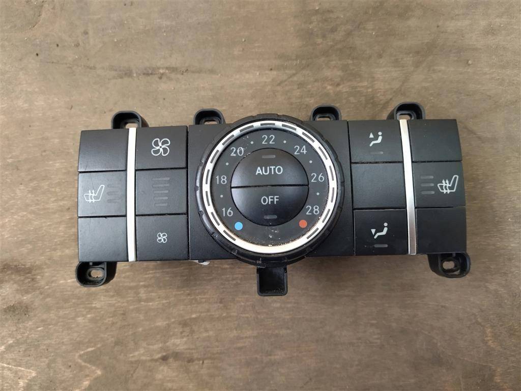 Блок управления климат-контроля Mercedes-Benz GLS-Класс X166 2018, 3.0 л., CDi, дизель, АКПП, передний привод, A1669001505, A1669001505 - фото №1