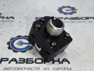 джойстик регулировки зеркал Bentley Bentayga 1 поколение [рестайлинг] 4V1 2023, 4.0 л., TFSI, DCU, бензин, АКПП, темно-зеленый перламутр, внедорожник 5 дв., полный привод, правый руль, 36A959565C