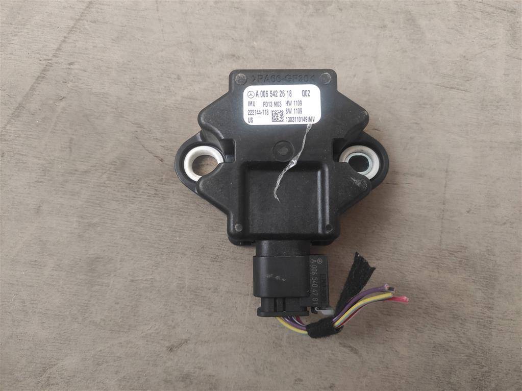 датчик ускорения Mercedes-Benz M-Класс W166 2013, 3.0 л., CDi, дизель, АКПП, передний привод, A0065422618, A0065422618 - фото №1