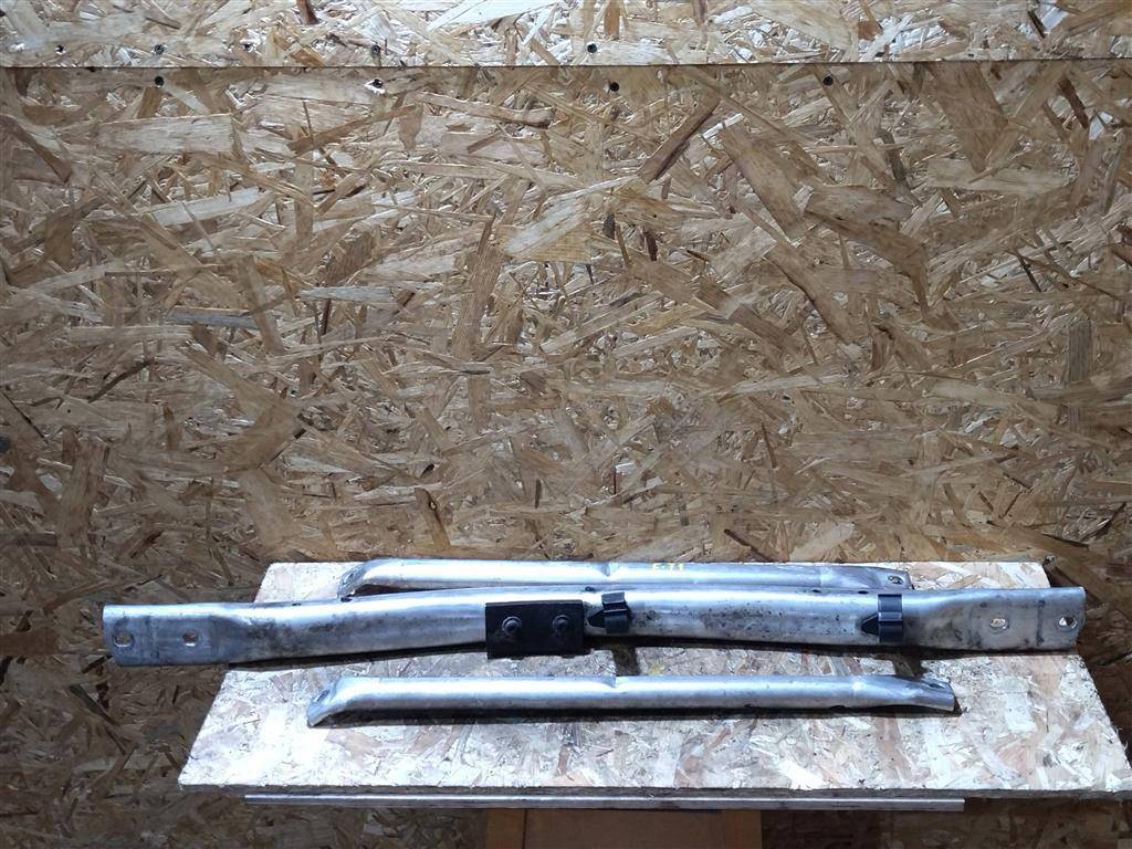 Распорка (растяжка) телевизора BMW X6 E71/E72 E71 2011, 3.0 л., D, N57 D30 B, дизель, АКПП, передний привод, 7278138, 7278138 - фото №1