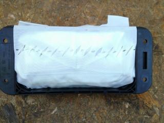 подушка безопасности коленная Mercedes-Benz E-Класс W212 [рестайлинг] W212 2015, 5.0 л., бензин, АКПП, передний привод, A2128603102, A2128603102