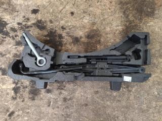 ящик под инструменты / набор инструментов Jaguar F-Pace 1 поколение X761 2018, 3.0 л., дизель, АКПП, передний привод, HK8317B043AD, HK8317B043AD