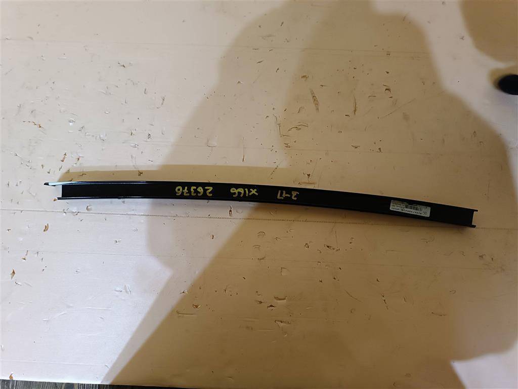 накладка двери (крышки) багажника Mercedes-Benz GLS-Класс X166 2019, 3.0 л., CDi, дизель, АКПП, передний привод, A1667300419, A1667300419 - фото №1