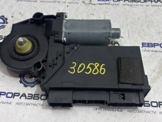 моторчик стеклоподъемника передний правый Volkswagen Touareg 1 поколение [рестайлинг] 2008, 5.0 л., TDi, дизель, АКПП, передний привод, 7L0959792B