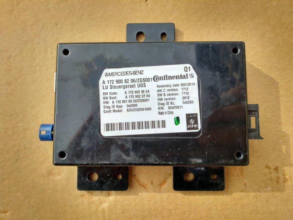 Интерфейсный блок Mercedes-Benz M-Класс W166 2013, 3.0 л., CDi, дизель, АКПП, передний привод, A1729001906, A1729000306, A1729001105, A1729002809, A1729006008, A1729008206, A1729009302, A1729008206 - фото №1