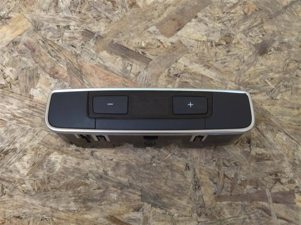 Панель климат-контроля Audi A4 B9 2019, 2.0 л., TDi, дизель, АКПП, передний привод, 8W0919158, 8W0919158, 5HB01148382 - фото №1