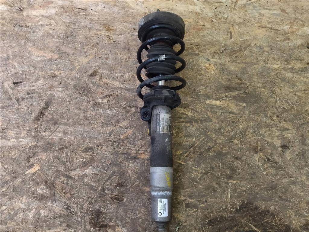 амортизатор передний правый BMW M3 E90/E92/E93 E90 2010, 4.0 л., i, S65 B40 A, бензин, АКПП, седан, задний привод, правый руль, 2284098, 313, 2284098 - фото №1