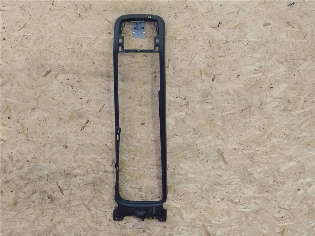 обшивка салона Volvo XC90 2 поколение 2018, 2.0 л., дизель, АКПП, передний привод, 31377358, 31377358 - фото №1