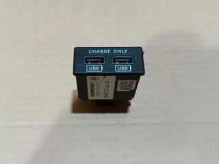 блок управления USB Maserati Levante 1 поколение M161 2017, 3.0 л., дизель, АКПП, передний привод, 670037782, 670037782