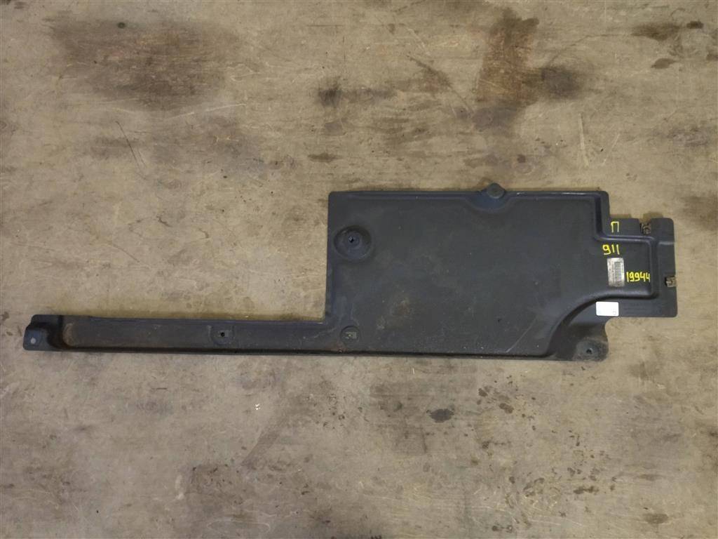 защита днища Porsche 911 991 2014, 3.4 л., бензин, АКПП, задний привод, 99150460600, 99150460600 - фото №1