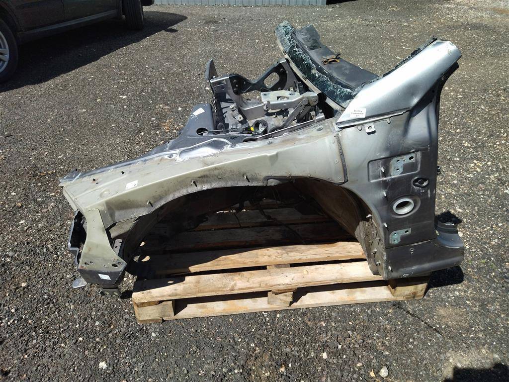 четверть передняя левая Bentley Continental GT 1 поколение 2007, 6.0 л., бензин, АКПП, передний привод - фото №1