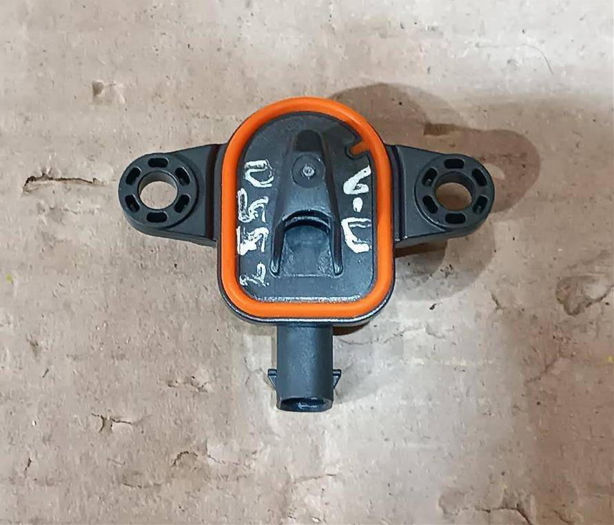 датчик удара Land Rover Discovery Sport 1 поколение L550 2017, 2.0 л., дизель, АКПП, передний привод, FK7214C676AA, LR059793, T2H2803, FK7214C676AA - фото №1