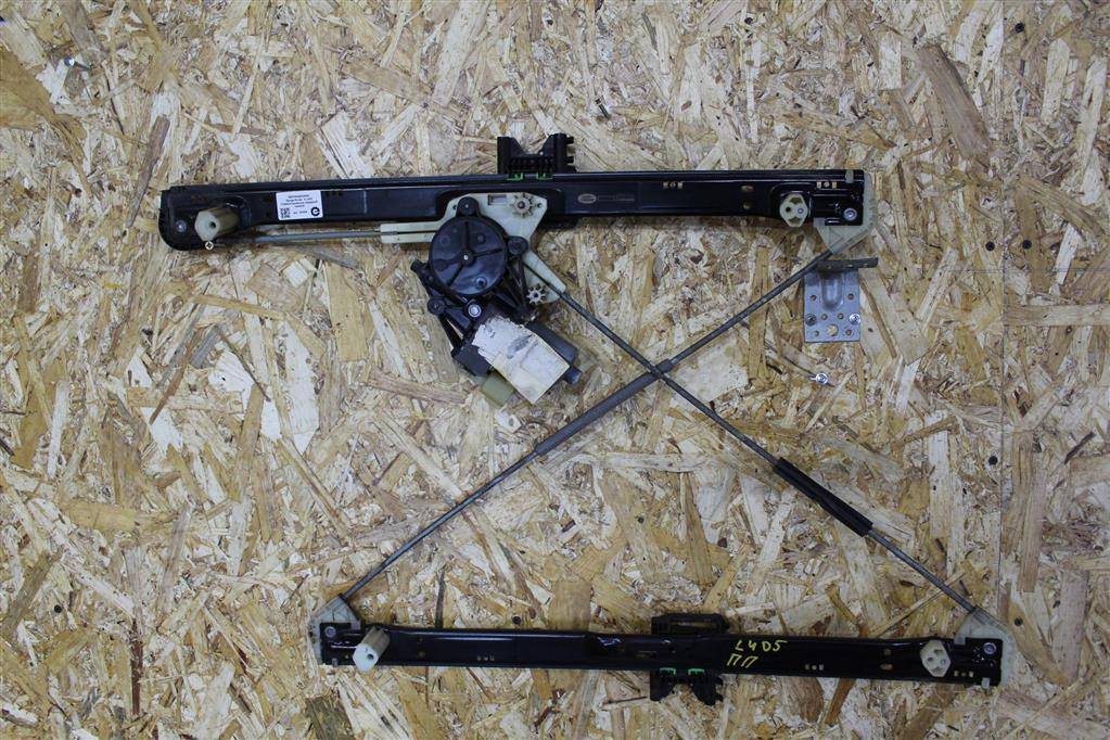 стеклоподъемник передний правый Land Rover Range Rover 4 поколение L405 2014, 4.4 л., дизель, АКПП, полный привод, правый руль, LR034279, CK5223200AK, LR078163, LR153949, CK5223200AE, LR046777, CK5223200AF, LR048341, CK5223200AG, LR052689, CK5223200AH, LR057336, CK5223200AJ, CK5223200AL - фото №1