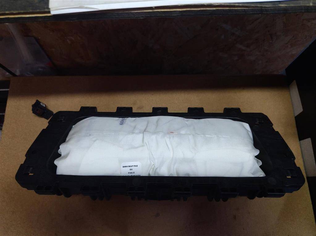 подушка безопасности пассажира BMW 6 GT G32 2017, 3.0 л., дизель, АКПП, полный привод, правый руль, 72129297726, 6254459, 9297726, 72129297726 - фото №1