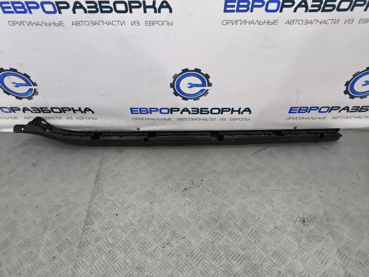 Кронштейн крепления порога Bentley Continental GT 3 поколение 2023, 4.0 л., CVD, бензин, АКПП, красный, купе, полный привод, правый руль, 3SD853924, 3SD853924B, 3SD853924D - фото №1