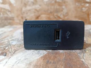 разъем AUX / USB Volvo XC90 2 поколение 2019, 2.0 л., бензин, АКПП, передний привод, 31389705, 31389705