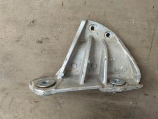 кронштейн (крепление) Maserati Levante 1 поколение M161 2020, 3.0 л., дизель, АКПП, передний привод, 670034567, 670034567