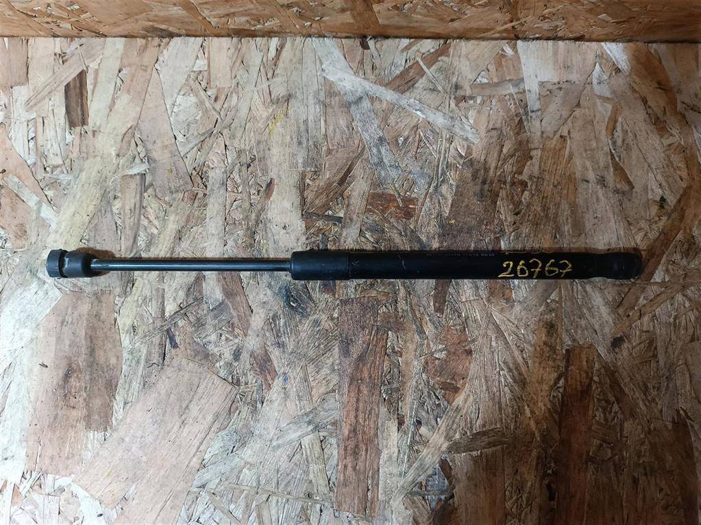 амортизатор капота Volvo XC90 2 поколение 2019, 2.0 л., бензин, АКПП, передний привод, 31425788, 31425788 - фото №1