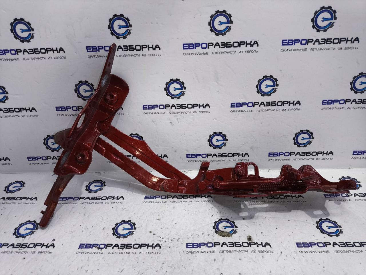 петля капота правая Bentley Continental GT 3 поколение 2023, 4.0 л., CVD, бензин, АКПП, красный, купе, полный привод, правый руль, 3SA898002 - фото №1