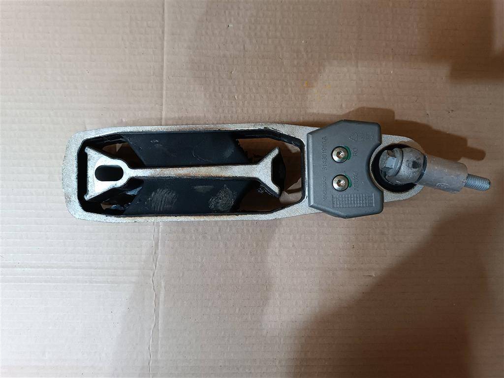 кронштейн двигателя Volvo XC90 2 поколение 2019, 2.0 л., бензин, АКПП, передний привод, 31430195, 31430195 - фото №1