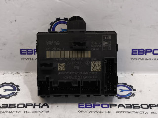 модуль управления двери Bentley Continental GT 3 поколение 2023, 4.0 л., CVD, бензин, АКПП, красный, купе, полный привод, правый руль, 4M1959952J