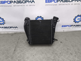 интеркулер Bentley Bentayga 1 поколение [рестайлинг] 4V1 2023, 4.0 л., TFSI, DCU, бензин, АКПП, темно-зеленый перламутр, внедорожник 5 дв., полный привод, правый руль, 36A145803