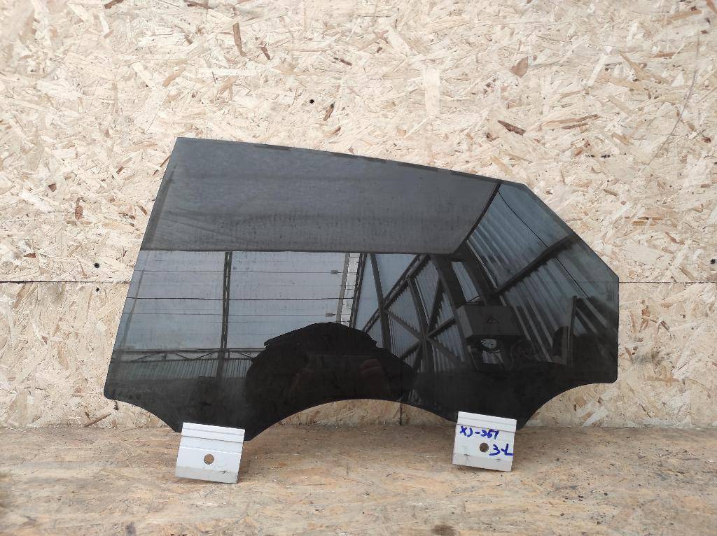 стекло двери задней левой Jaguar XJ 4 поколение X351 2010, 3.0 л., дизель, АКПП, передний привод, C2D1725, C2D1725, C2D41364 - фото №1