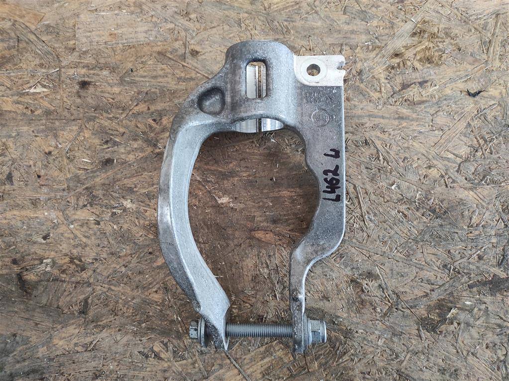 вилка амортизатора Land Rover Discovery 5 поколение L462 2020, 3.0 л., дизель, АКПП, передний привод, LR105283, CPLA3463AB, CPLA3463AC, LR105283, CPLA3463AA, LR038819, LR038818, CRLA-3463-AC - фото №1