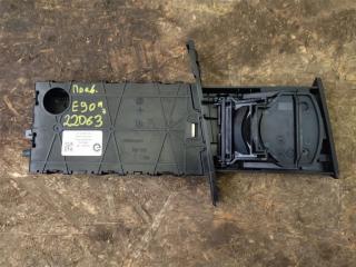 подстаканник BMW M3 E90/E92/E93 E90 2010, 4.0 л., i, S65 B40 A, бензин, АКПП, седан, задний привод, правый руль, 7127463, 7127463, 222