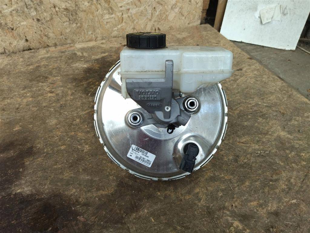 вакуумный усилитель тормозов Volvo XC90 2 поколение 2019, 2.0 л., дизель, АКПП, передний привод, 32130202, P32130202 - фото №1