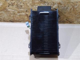 подстаканник Land Rover Discovery Sport 1 поколение L550 2019, 2.0 л., дизель, АКПП, передний привод, FK72045H62BW, FK72045H62BW