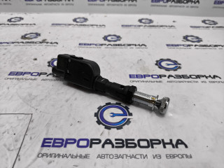 регулятор заслонки дефлектора Bentley Bentayga 1 поколение [рестайлинг] 4V1 2023, 4.0 л., TFSI, DCU, бензин, АКПП, темно-зеленый перламутр, внедорожник 5 дв., полный привод, правый руль, 36A819820B