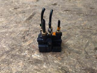 блок клапанов пневмоподвески Land Rover Range Rover 4 поколение L405 2016, 4.4 л., дизель, АКПП, полный привод, правый руль, JPLA5B710AA, JPLA5B710AA, LF31974774, T4K1338