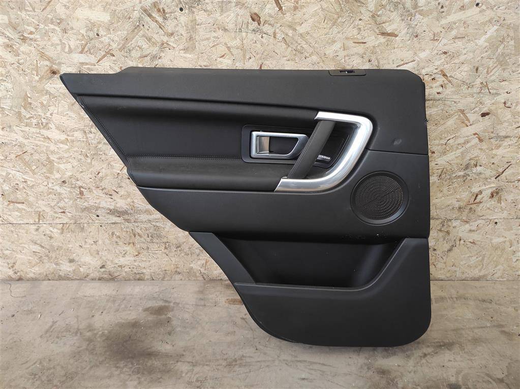 обшивка двери задняя левая Land Rover Discovery Sport 1 поколение L550 2017, 2.0 л., дизель, АКПП, передний привод - фото №1