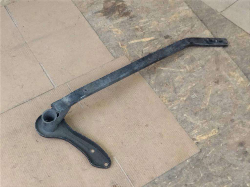 кронштейн (крепление) BMW M3 E90/E92/E93 E90 2010, 4.0 л., i, S65 B40 A, бензин, АКПП, седан, задний привод, правый руль - фото №1