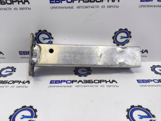 кронштейн (крепление) Audi Q7 4M [2-й рестайлинг] 4M 2025, 3.0 л., TFSI, DCB, бензин, АКПП, y9t metallic mythical black, внедорожник 5 дв., полный привод, правый руль, 4M0802038D