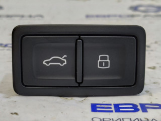 кнопка открытия багажника Bentley Continental GT 3 поколение 2023, 4.0 л., CVD, бензин, АКПП, красный, купе, полный привод, правый руль, 4G0959831D