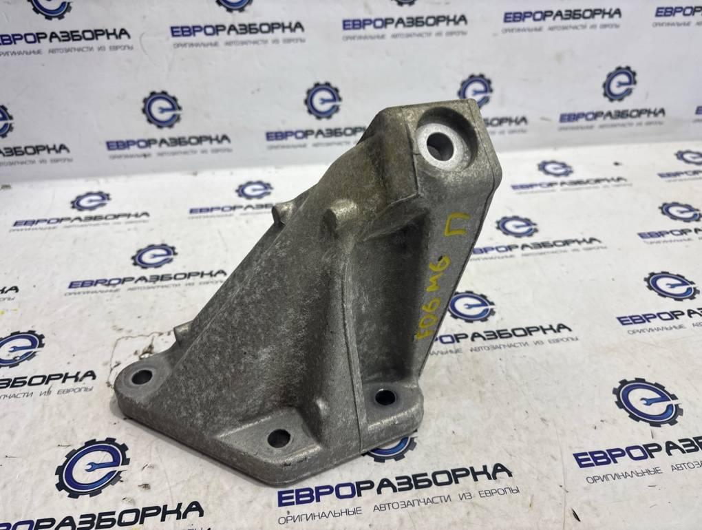 кронштейн двигателя BMW M6 Gran Coupe F06 2014, 4.4 л., i, S63 B44 B, бензин, АКПП, silverstone metallic a29, купе, правый руль, 2284112, 22112284112 - фото №1