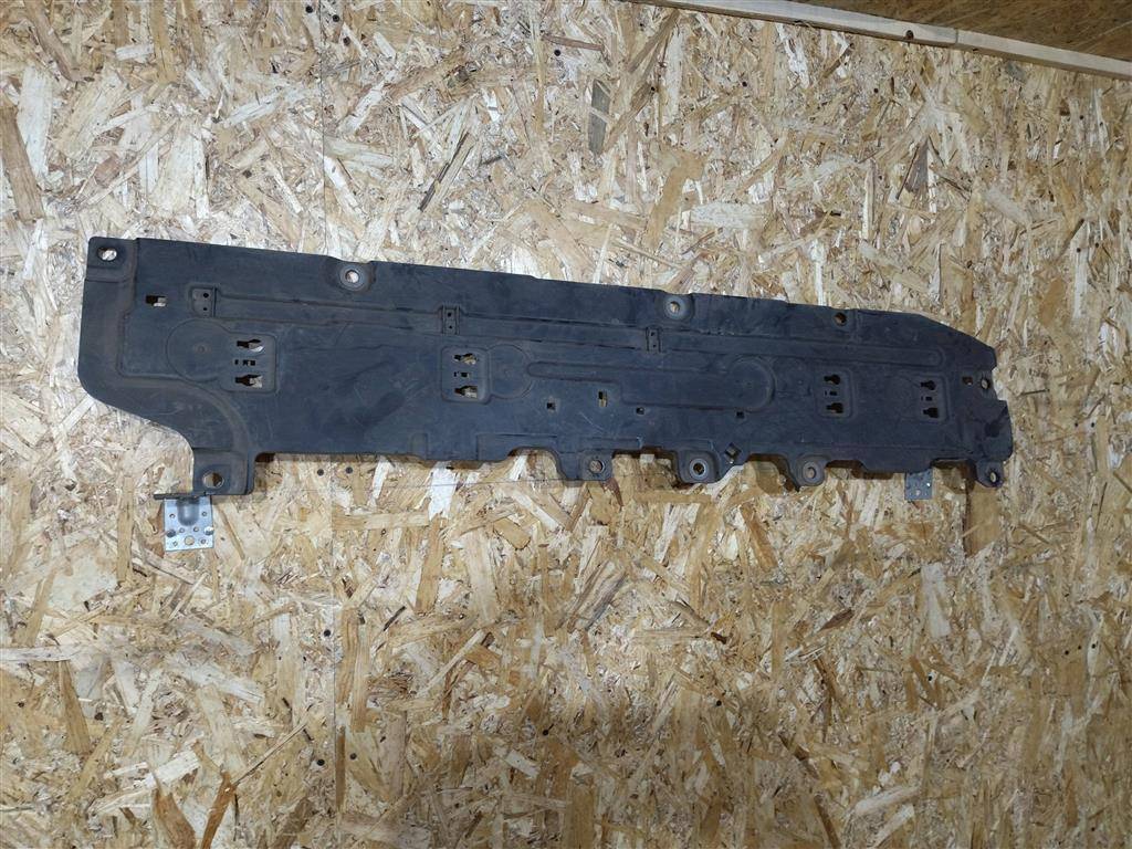 защита днища Volvo XC90 2 поколение 2019, 2.0 л., бензин, АКПП, передний привод, 32260495, 32260495 - фото №1